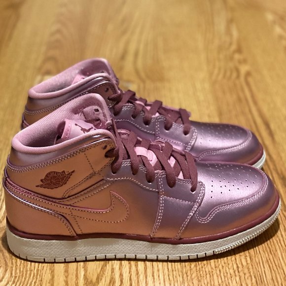 air jordan 1 mid se pink rose